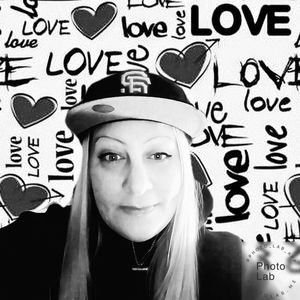 Meet your Posher, Meagan